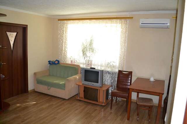 Апартаменты 2 rooms Apartment on Patriotychna str 61. Centre Запорожье-7